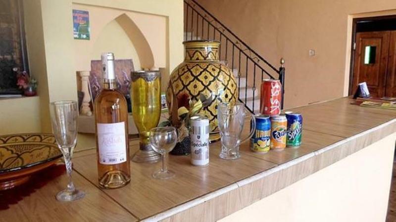 Отель Lescale De Ouarzazate Tazentoute Экстерьер фото